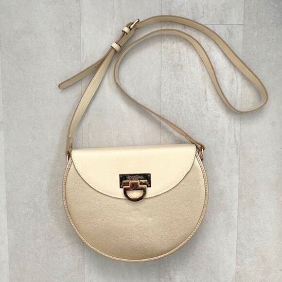 Spartina 449 Handbags - SPARTINA 449 Leather Round Crossbody Bag Purse Cream & Gold
